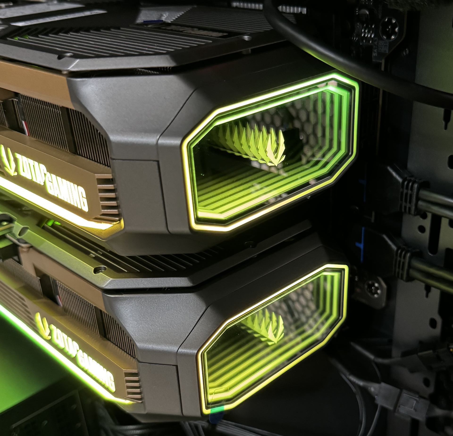 RTX 5090 GPU 32GB RAM